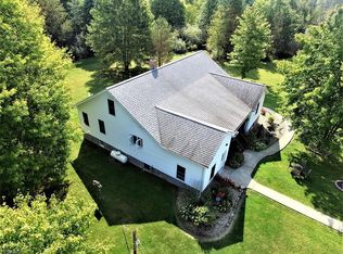 5092 Hoffman Norton Rd, Bristolville, OH 44402