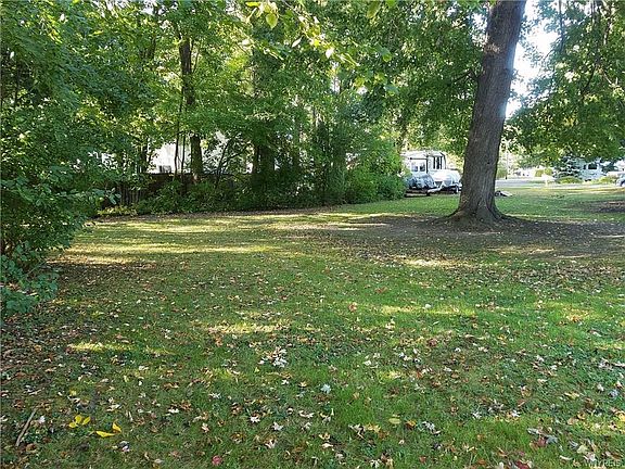 5th image of 1421 Edgewood Dr