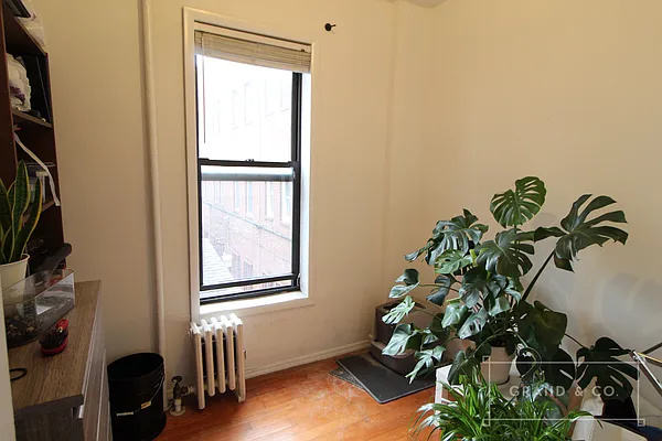 Rented by Grand & Co. | media 21