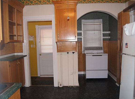 5th image of 301 Masonic Ln