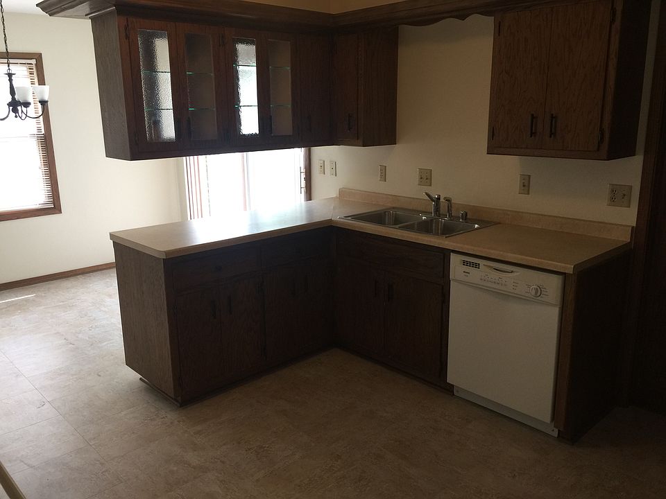 1st image of 1922 River Park Ct