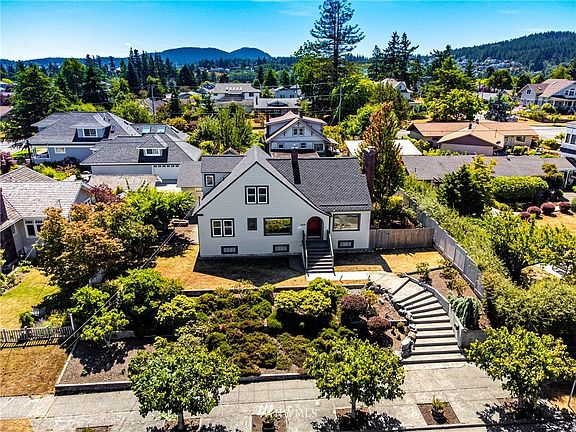 Tudor style 1 1/2 story built in 1927 