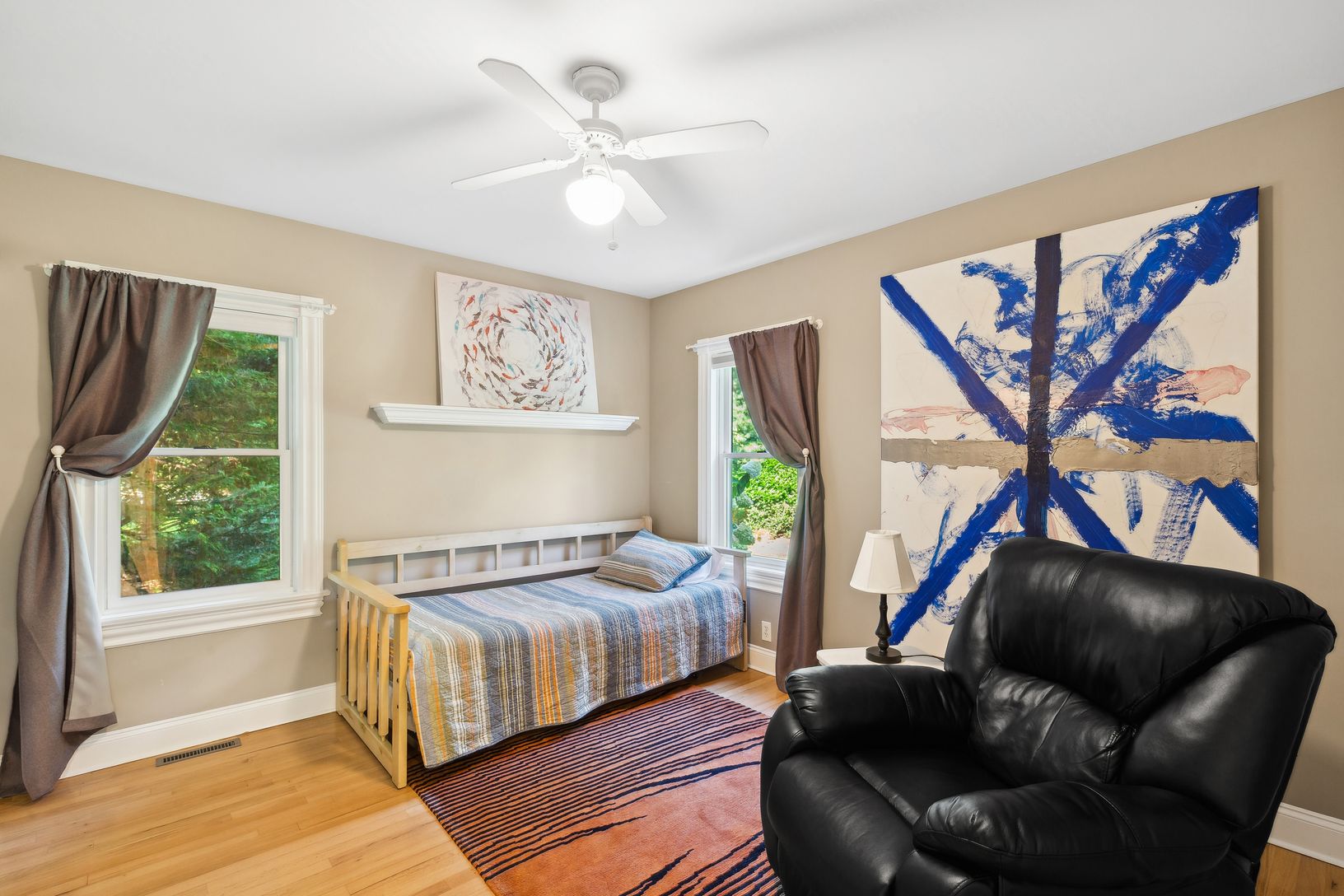  Large First Floor Bedroom