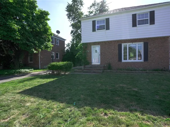1248 Commonwealth Ave, Mayfield Heights, OH 44124
