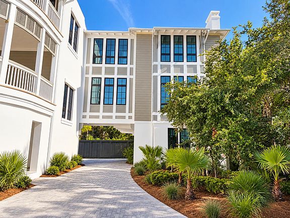 3rd image of 151 E Saint Lucia Ln