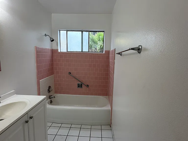 318 Gault St #6 — Photo 11