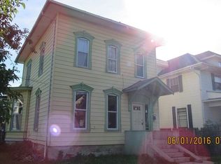 526 E Downer Pl, Aurora, IL 60505