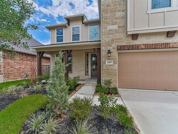 3rd image of 14907 Violet Willow Ct