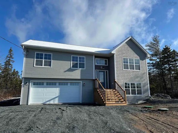 682 Celebration Dr #744, Fall River, NS B2T 1S3