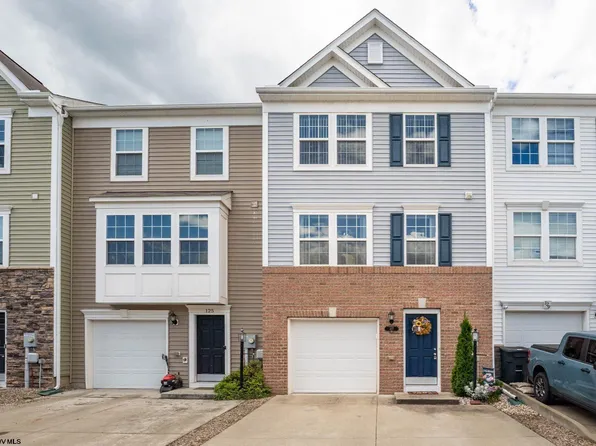 127 Tee Dr, Maidsville, WV 26541