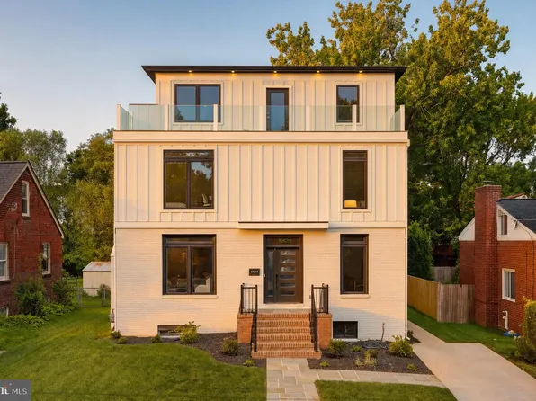 5709 5th St S, Arlington, VA 22204