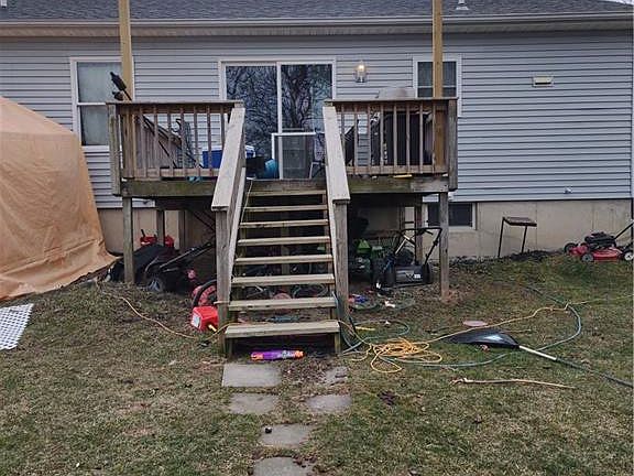 5th image of 355 E Vine St