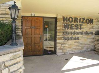 315 N West Ave, Waukesha, WI 53186