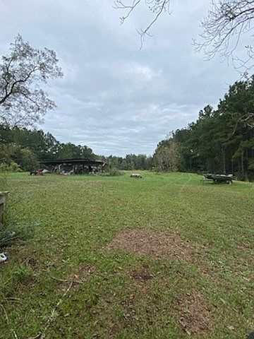 2nd image of 239 Bob Dixon Ln