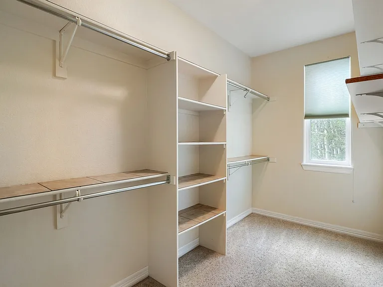 692 Louis Dr #1 — Photo 21