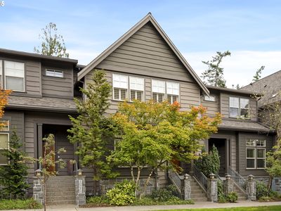 10222 SW Windwood Way, Portland, OR, 97225