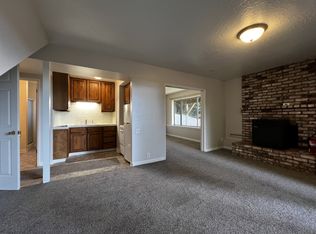 711 Fickle Hill Rd #B, Arcata, CA 95521