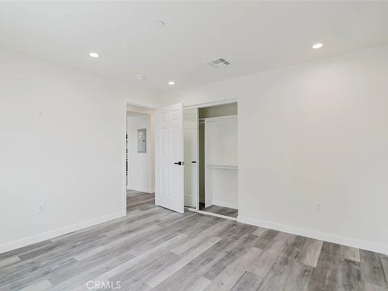 7732 Etiwanda Ave #1/2 — Photo 11