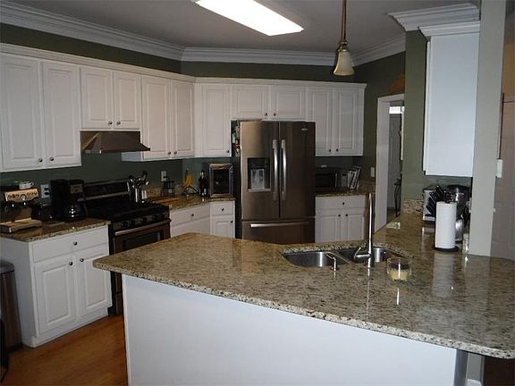 4th image of 2761 Stewart Ct