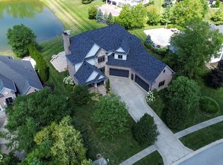 3046 Coventry Ln, Greenwood, IN