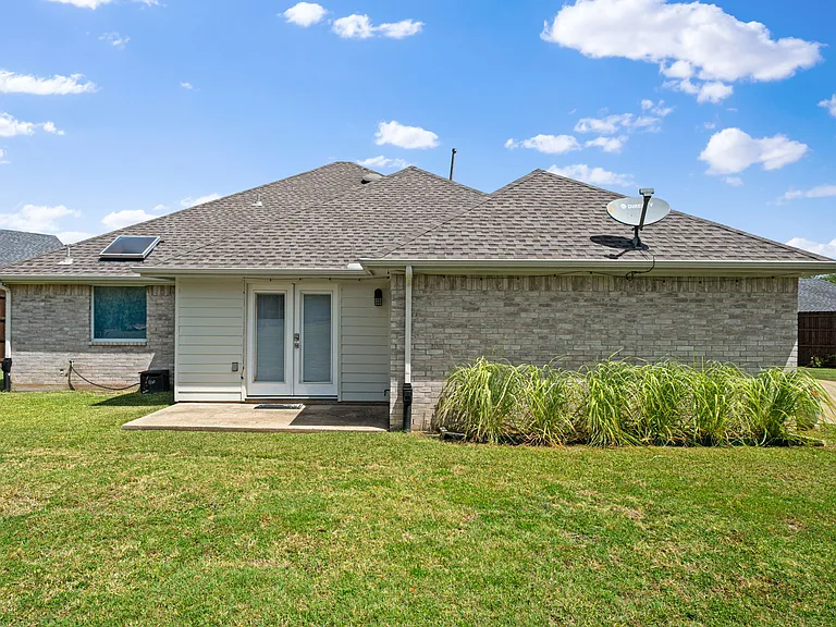 6402 Bluebonnet Dr — Photo 24