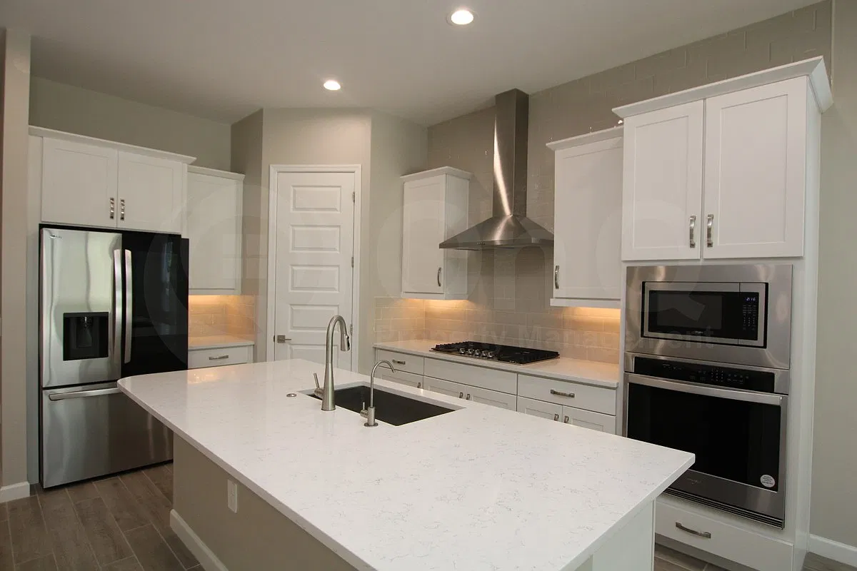 4 bed, 3.0 bath, 2100 sqft, $4,199 — Photo 2
