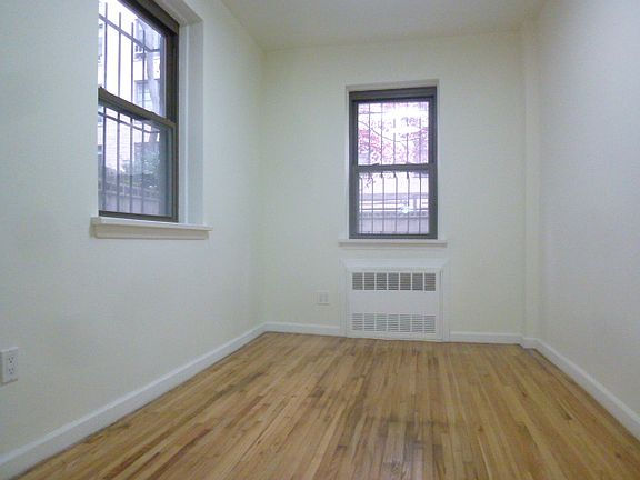 5th image of 110 W 87th St APT B