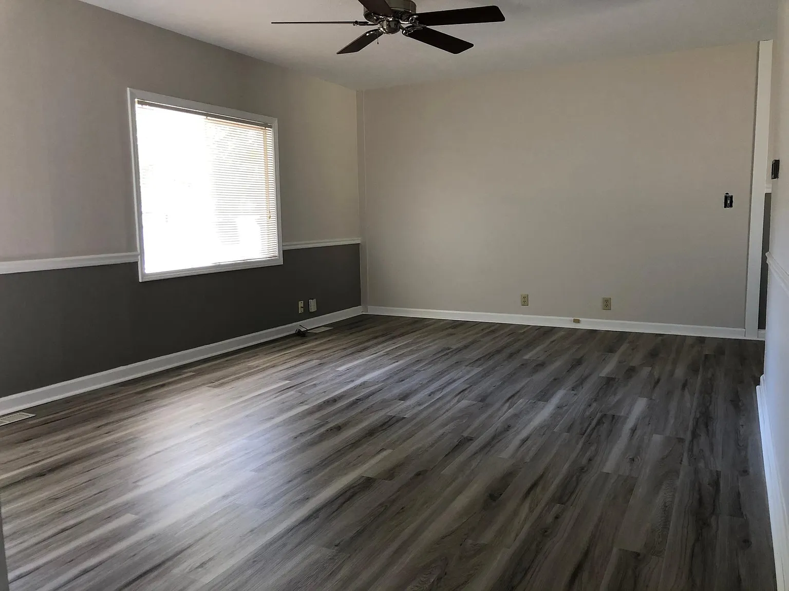 1365 Viking Dr — Photo 4