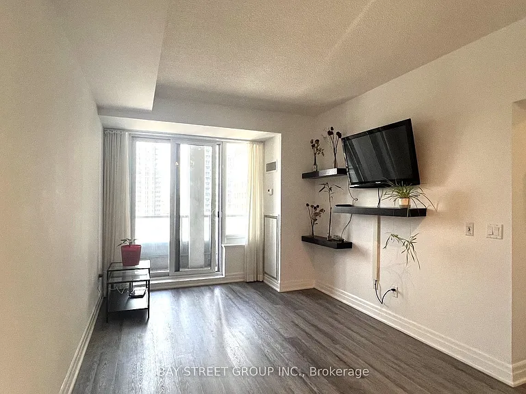 35 Balmuto St #2202 — Photo 6