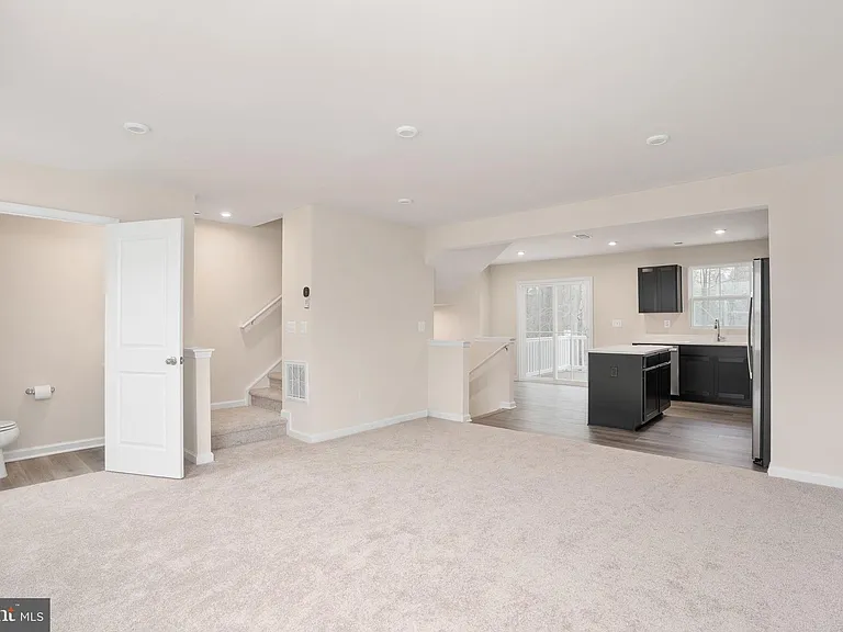 7263 Congressional Cir — Photo 21