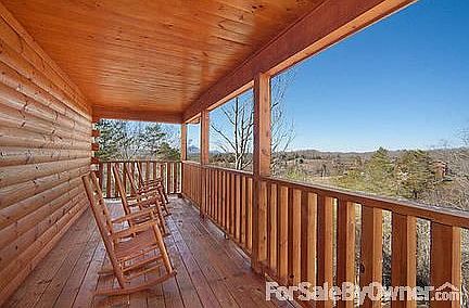 No drywall...all wood