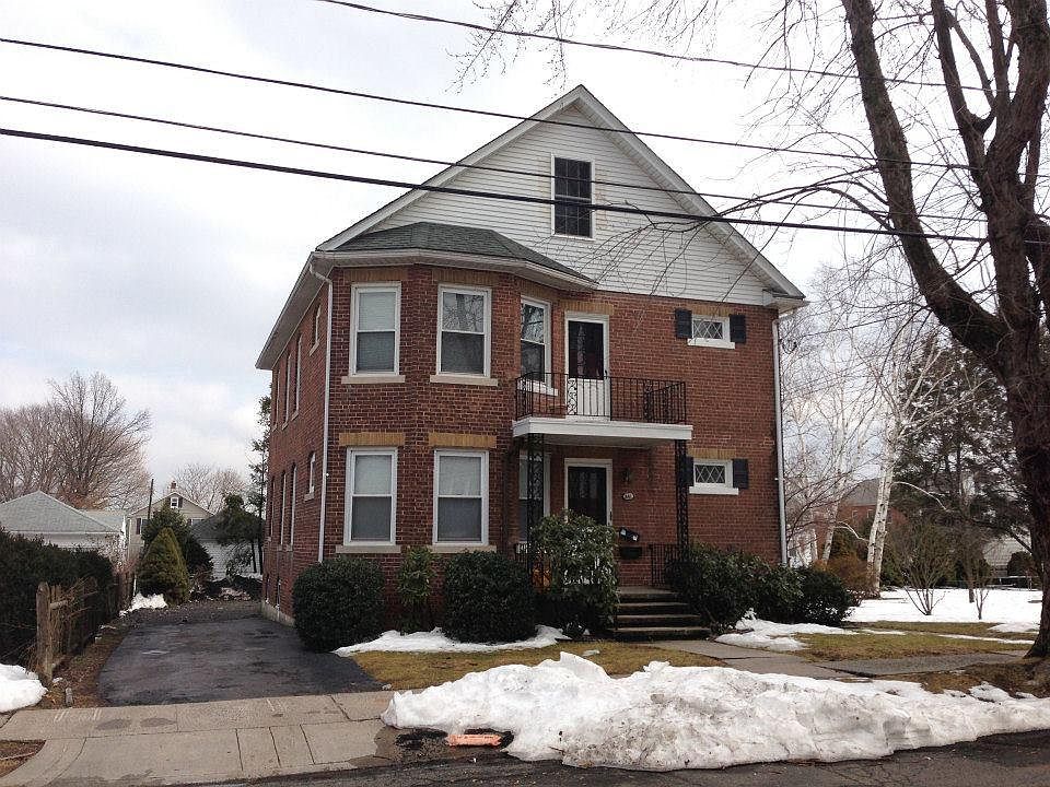 1st image of 341 Oak St #1
