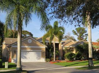 9381 Southern Orchard Rd, Fort Lauderdale, FL 33328