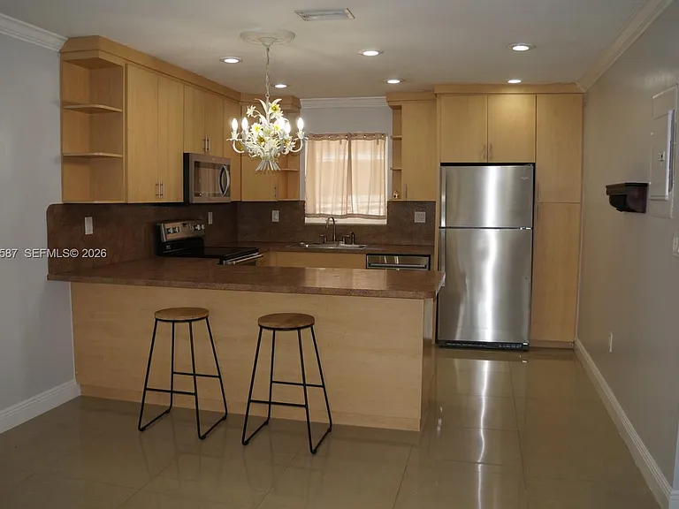 67 NE 13th St #0 — Photo 7