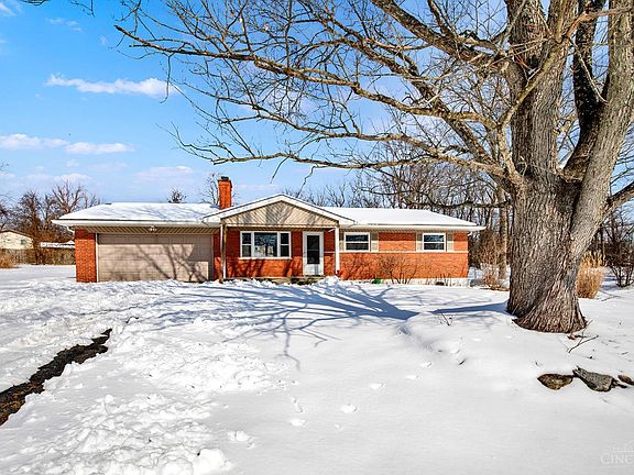 2nd image of 752 Louanne Ln
