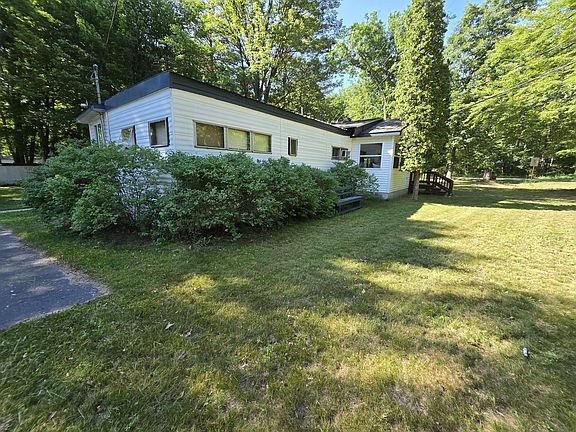 2nd image of 5548 N Flint Rd
