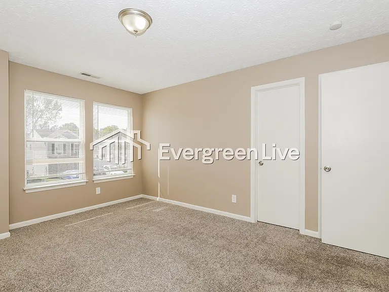 6758 Pembridge Way — Photo 10