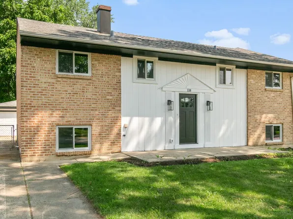 11 Windsor Ln, Glendale Heights, IL 60139