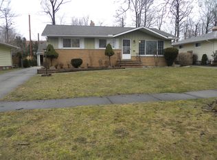 5915 Amrap Dr, Parma Heights, OH 44130