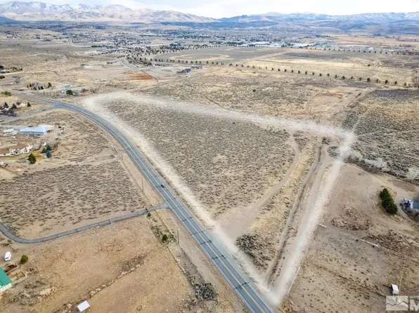 1725 Fish Springs Rd, Gardnerville, NV 89410