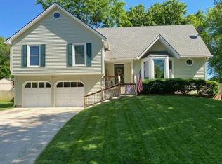 15619 W 81st St, Lenexa, KS 66219