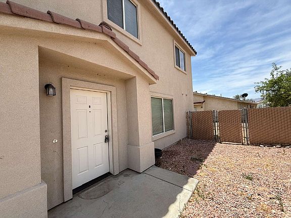 2nd image of 384 Anna Cir #A