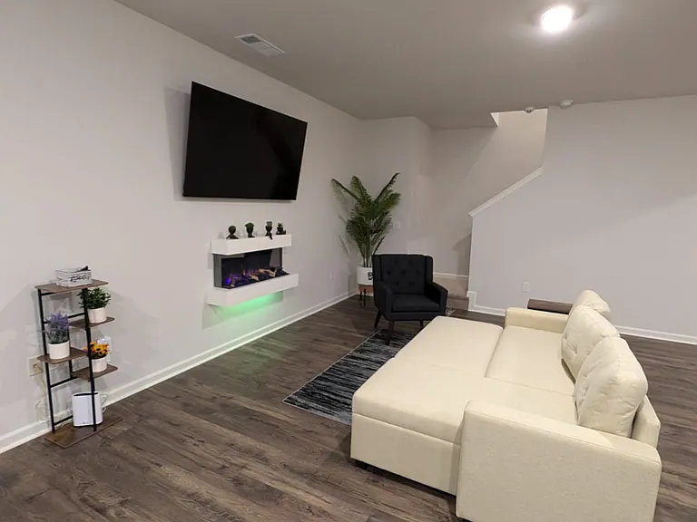 412 Stoneybrook Dr — Photo 11
