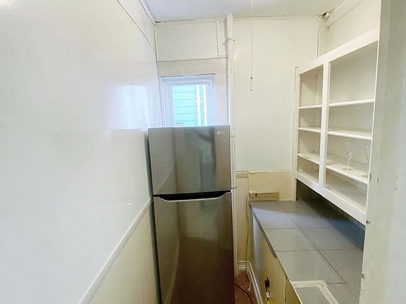 Kitchen/Pantry