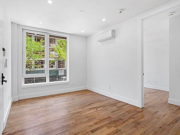 5th image of 2138 Bedford Ave #2B