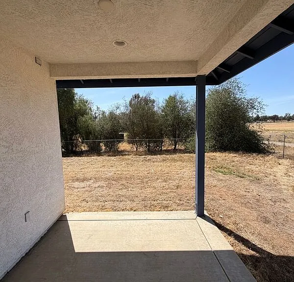 32586 Galleano Ave — Photo 16