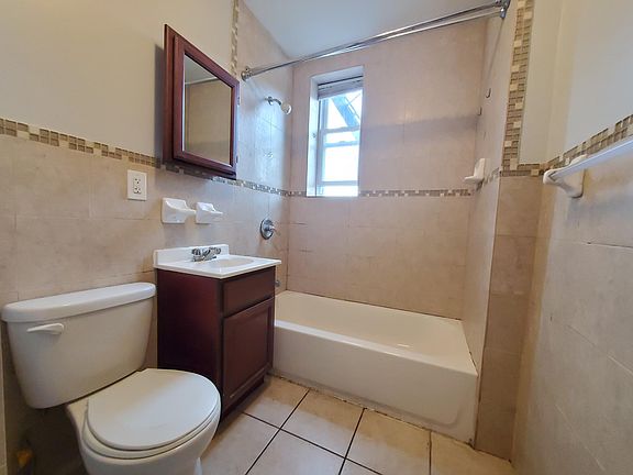 5th image of 8 Tonnele Ave #302