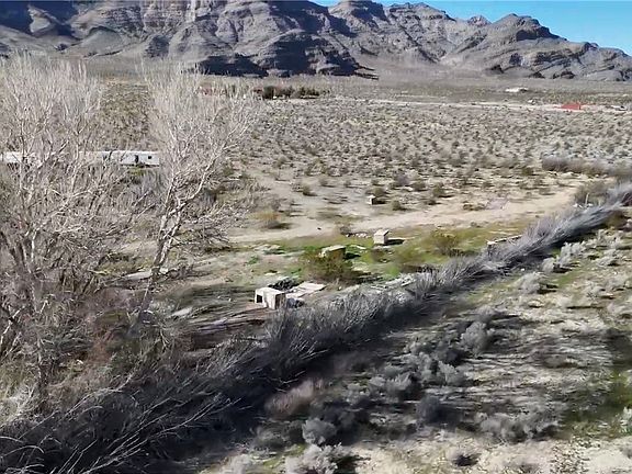 2nd image of 6061 N Woodchips Rd