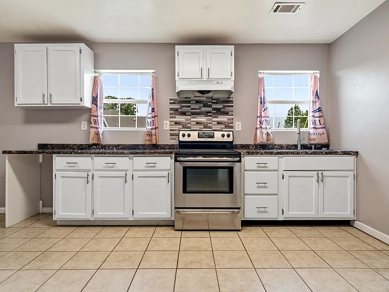 Kitchen with full appliance space