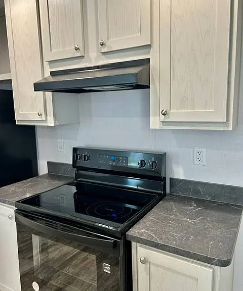 2113 N Hickory Cir W #2113 — Photo 8